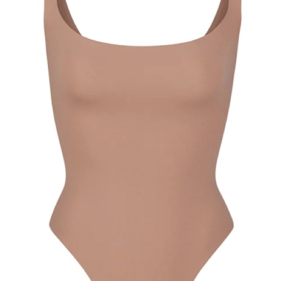 NWT SKIMS Fits Everybody Square Neck Thong Bodysuit - Sienna - Picture 4 of 4